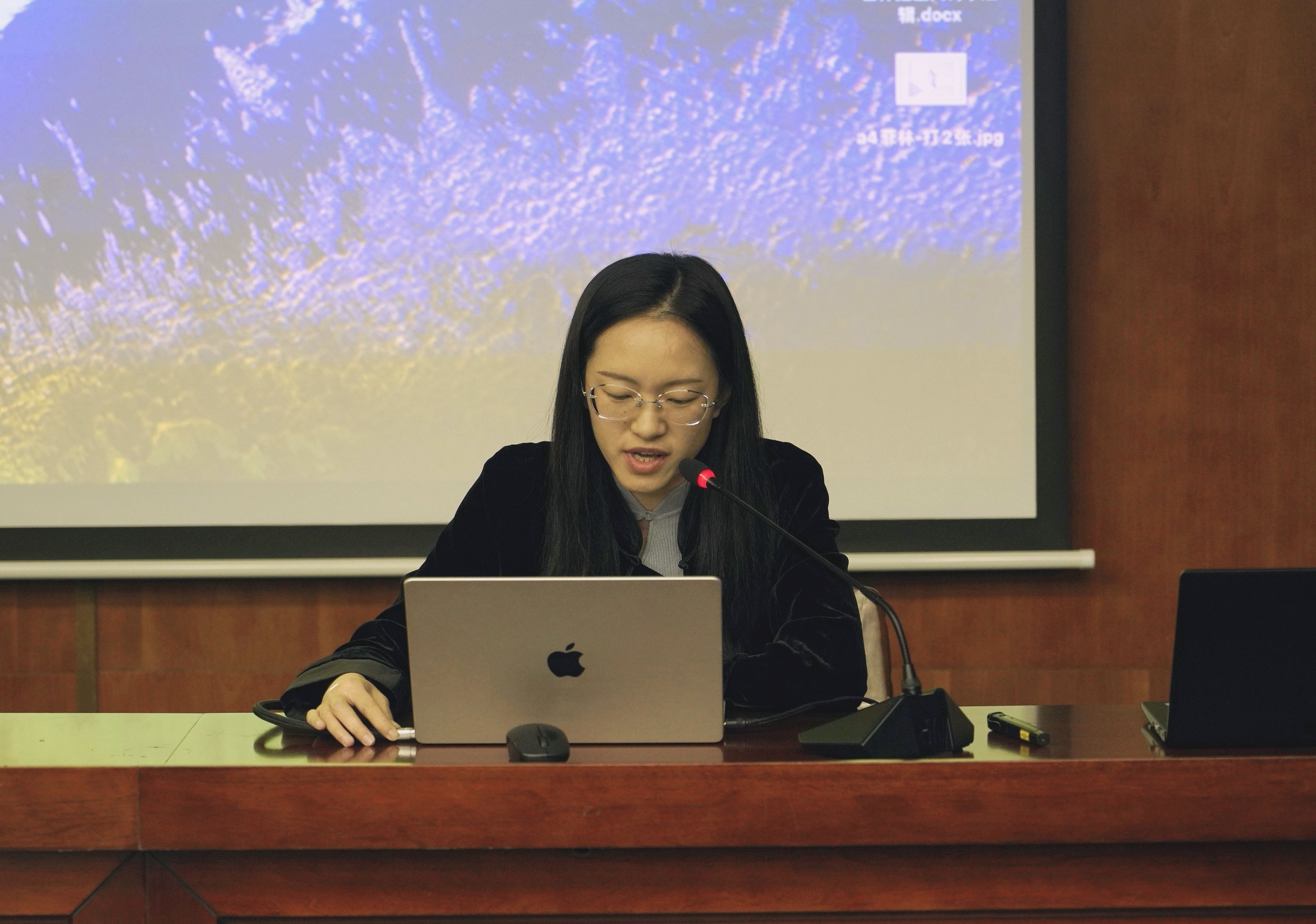 微信图片_20250519110718_副本.jpg